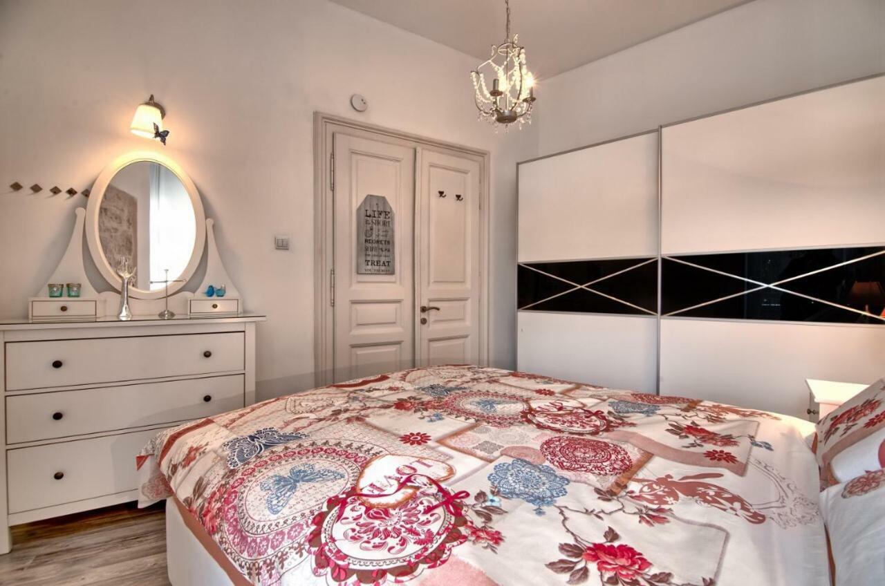 Luxury With Sea View Apartment Pula Ngoại thất bức ảnh